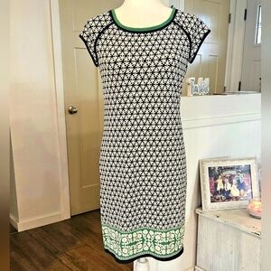Worn Once - Max Studio - Super Cute Black and White Sheath Dress - Size XS